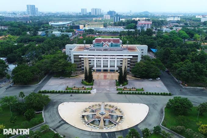 Universitas Terbaik Di Ho Chi Minh Yang Paling Populer